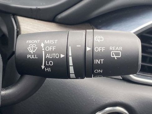 Used 2023 MAZDA CX-5 Signature image 23