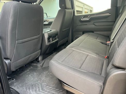 Used 2023 Chevrolet Silverado 1500 LT Trail Boss w/ LPO, Dark Essentials Package image 13