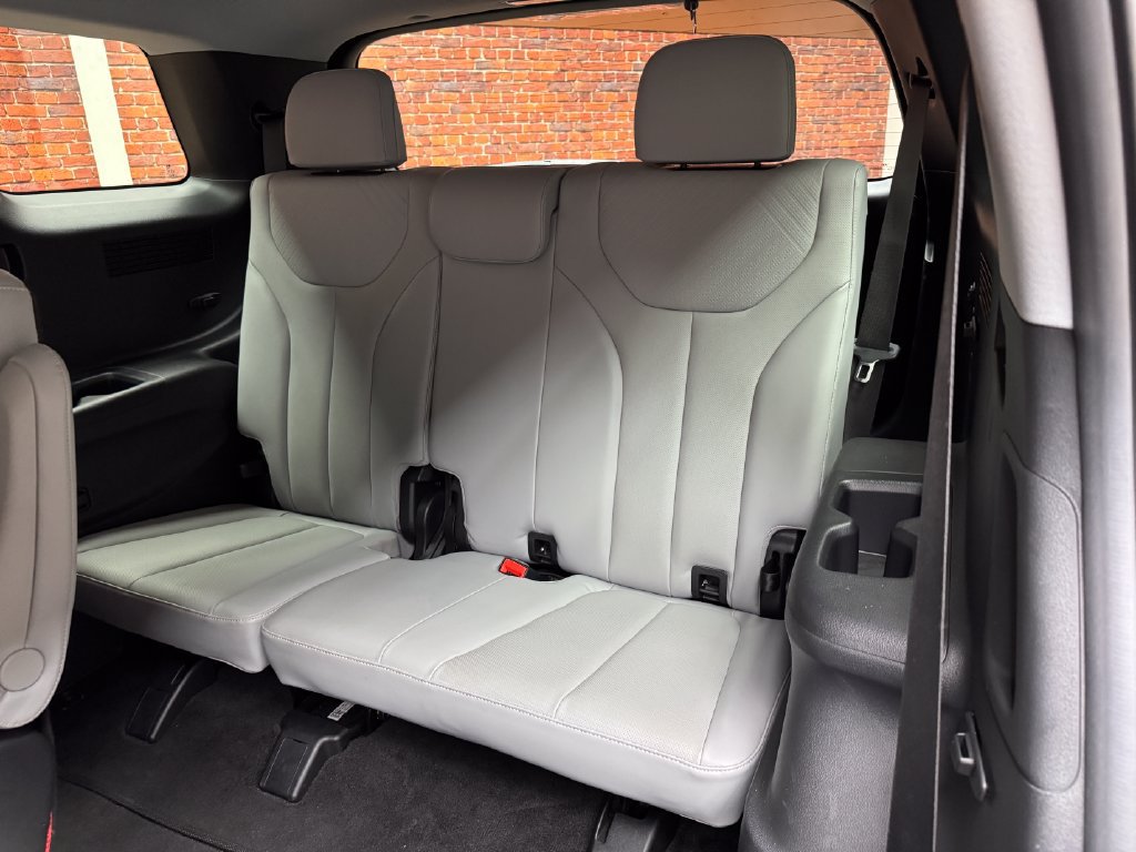 Used 2025 Hyundai Palisade SEL AWD/4WD image 3