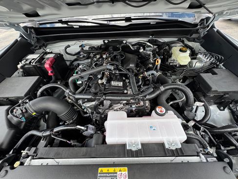 New 2026 Toyota Tacoma SR AWD/4WD image 33