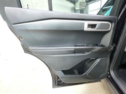 Used 2021 Ford Explorer 4WD image 17