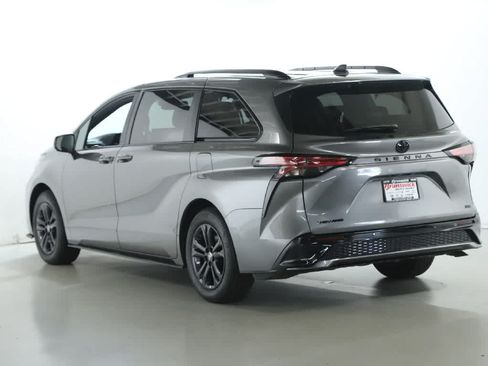 Certified 2026 Toyota Sienna XSE AWD/4WD image 38