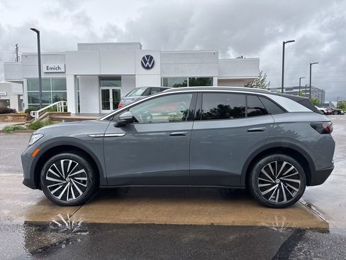 Used 2023 Volkswagen ID.4 Pro S Plus AWD/4WD image 2