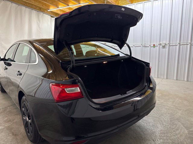 Used 2023 Chevrolet Malibu LT FWD image 9