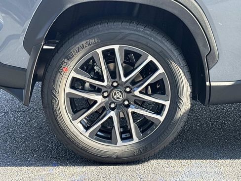 New 2026 Toyota Corolla Cross XLE FWD image 12