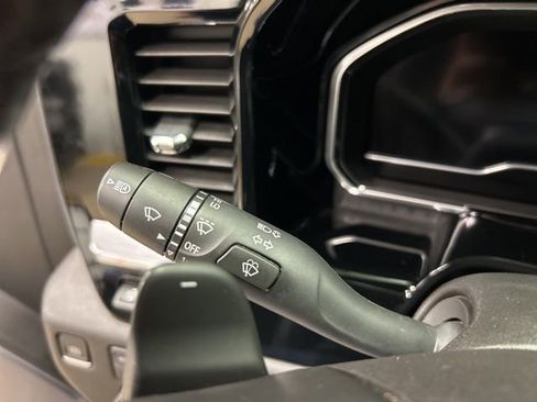 Used 2024 Chevrolet Silverado 1500 High Country w/ Technology Package image 20