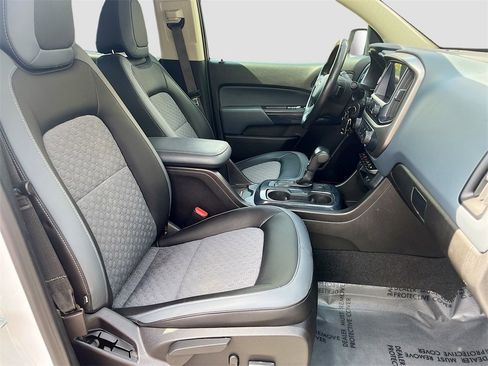 Used 2020 Chevrolet Colorado Z71 image 27