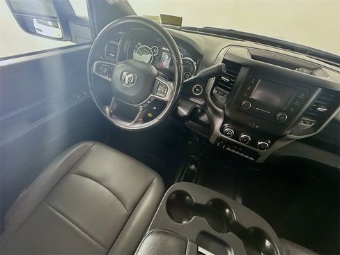 Used 2024 RAM 3500 Tradesman w/ Chrome Appearance Group image 9