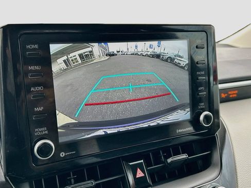 Used 2022 Toyota Corolla LE FWD image 13