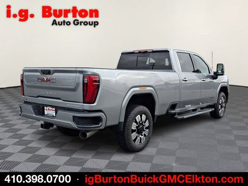 New 2026 GMC Sierra 3500 Denali w/ Denali Reserve Package AWD/4WD image 4