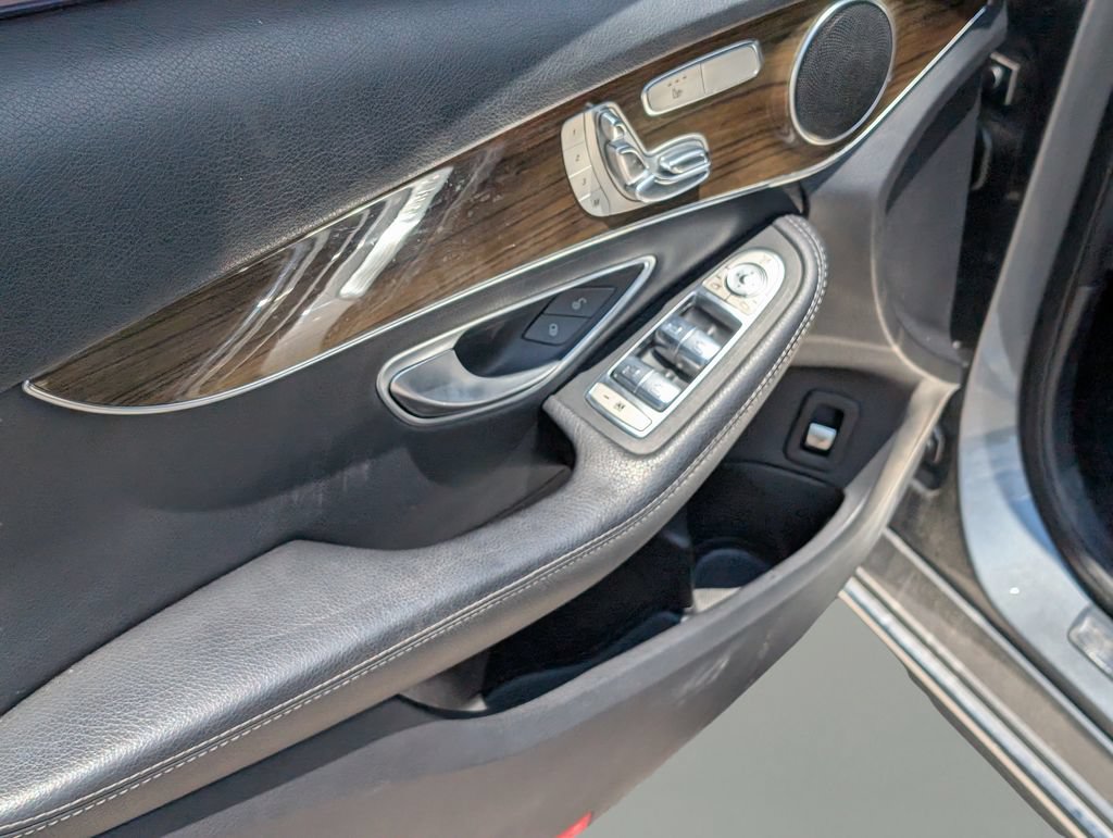 Used 2019 Mercedes-Benz C 300 4MATIC Sedan w/ Premium Package image 16