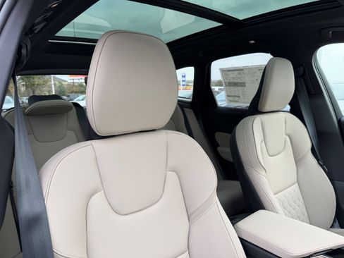 New 2026 Volvo XC60 B5 Plus w/ Protection Package Premier image 8