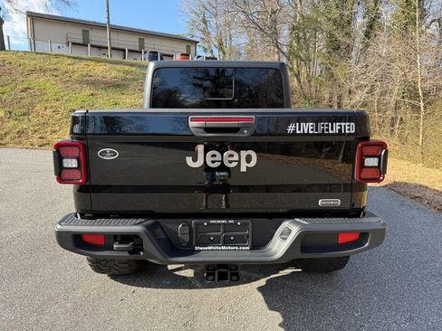 Used 2020 Jeep Gladiator Overland image 7