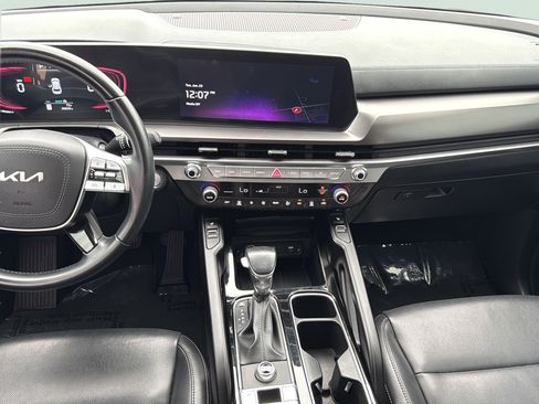 Used 2025 Kia Telluride S FWD image 19