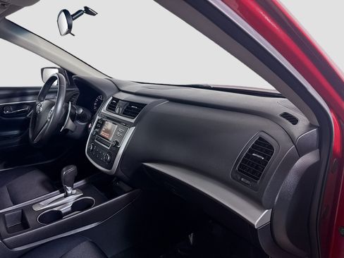 Used 2017 Nissan Altima 2.5 SR w/ Midnight Edition Package image 30