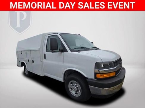 New 2025 Chevrolet Express 3500 w/ Power Convenience Package RWD image 2