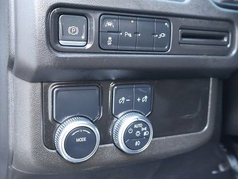 Certified 2022 GMC Yukon XL SLE w/ Gmc Pro Safety Plus Package image 21