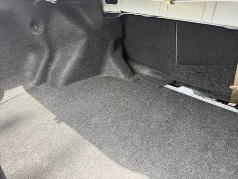 Used 2015 Toyota Corolla LE FWD image 12
