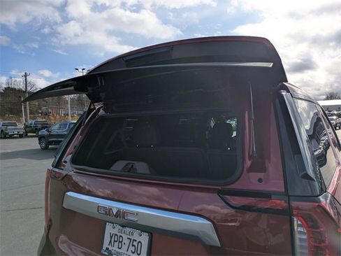 Used 2024 GMC Yukon Denali w/ Max Trailering Package image 34