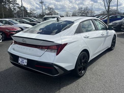 New 2026 Hyundai Elantra SEL Sport image 7
