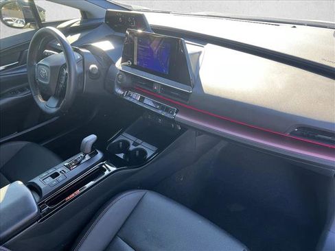 Certified 2025 Toyota Prius Plug-In Hybrid image 23