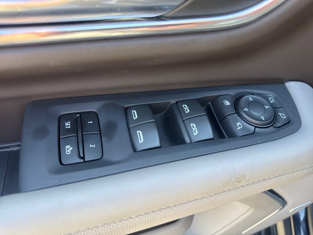 Used 2023 GMC Yukon SLT AWD/4WD image 19