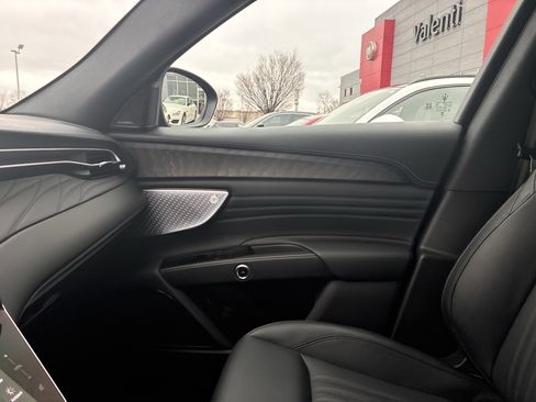 Used 2025 Maserati Grecale Modena AWD/4WD image 26