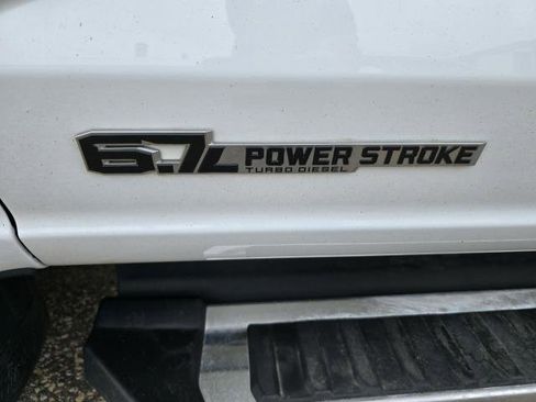 Used 2023 Ford F350 Lariat image 36