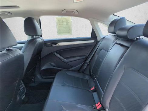 Used 2019 Volkswagen Passat 2.0T Wolfsburg w/ Wheels & Sunroof Package FWD image 17