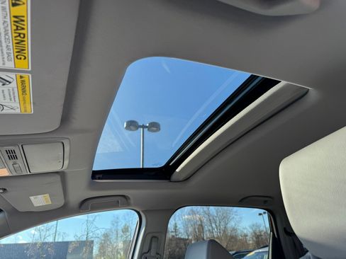 Used 2019 Honda CR-V Touring image 21