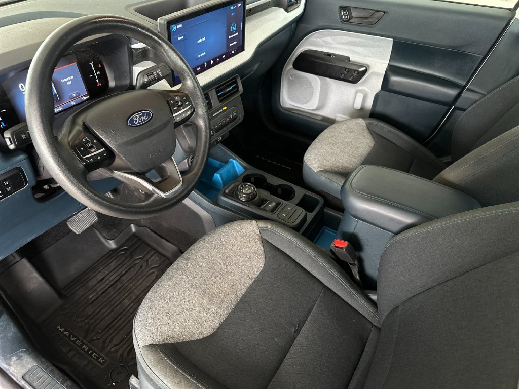 Used 2025 Ford Maverick XLT w/ Equipment Group 302A AWD/4WD image 9