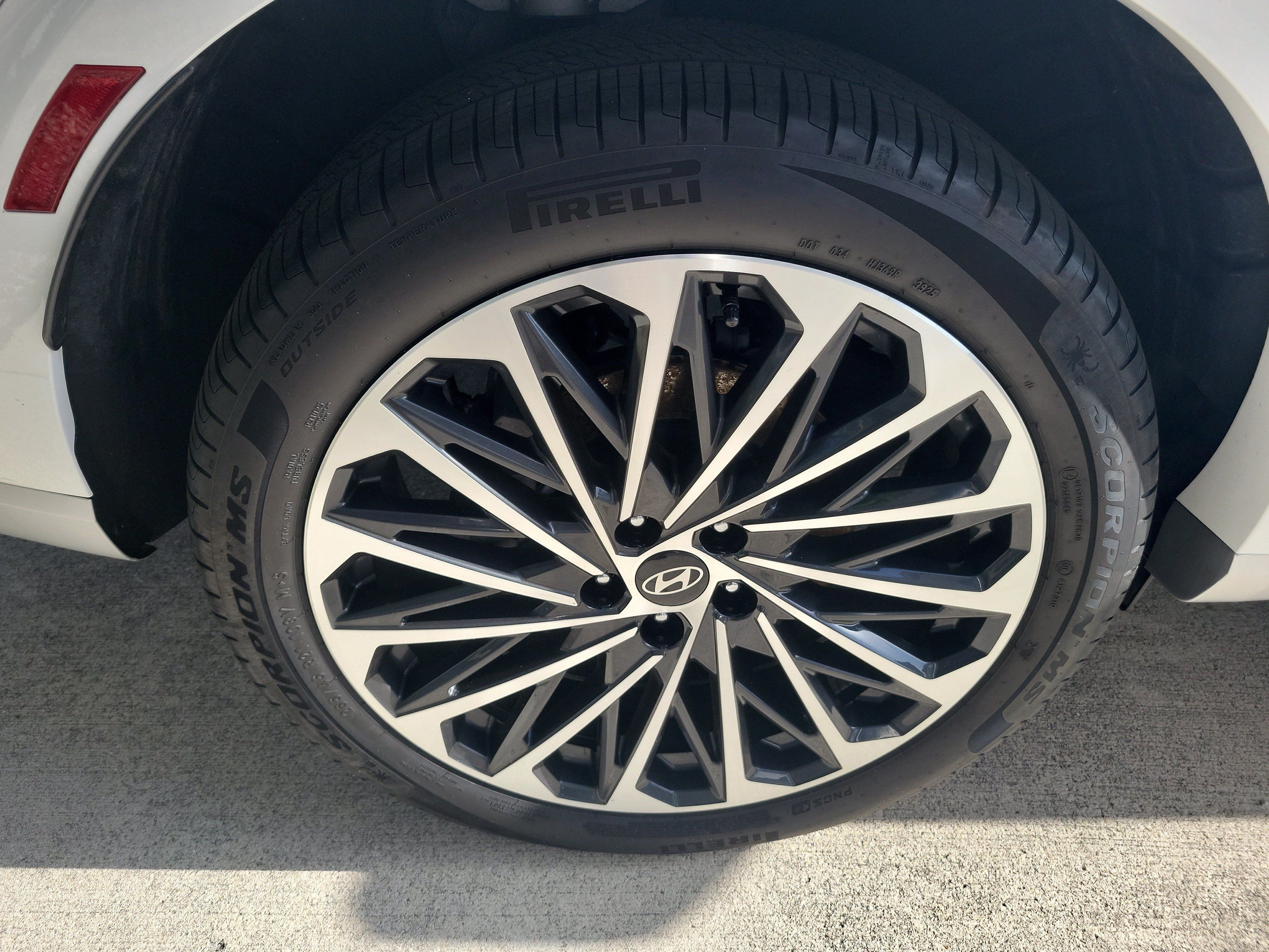 Used 2026 Hyundai Palisade Calligraphy FWD image 8