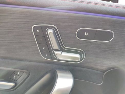 Used 2023 Mercedes-Benz CLA 250 4MATIC image 12