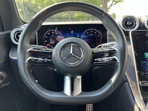 Certified 2025 Mercedes-Benz GLC 300 image 18