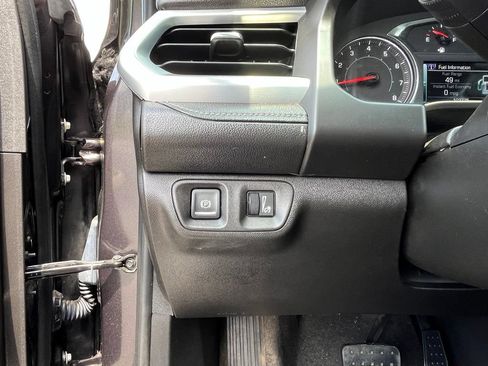 Used 2018 GMC Acadia SLT AWD/4WD image 22