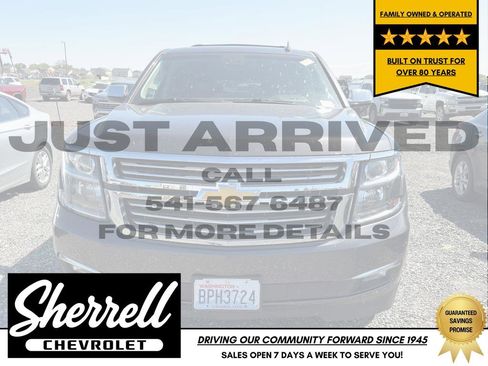 Used 2018 Chevrolet Suburban Premier AWD/4WD image 2