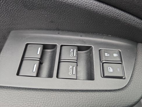 Used 2022 Honda Pilot Touring image 29