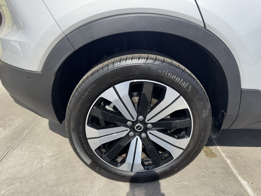 Used 2023 Volvo C40 P8 Recharge Plus w/ Protection Package Premier AWD/4WD image 15