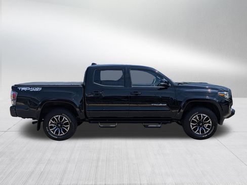 Certified 2022 Toyota Tacoma TRD Sport w/ TRD Premium Sport Package AWD/4WD image 8