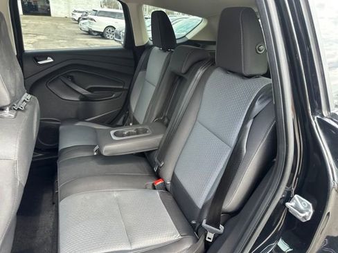 Used 2018 Ford Escape SE image 28