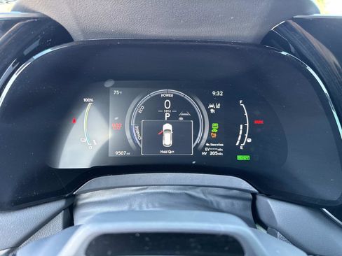 Certified 2024 Lexus RX 450h AWD w/ Luxury Package image 31