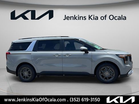 New 2026 Kia Carnival EX FWD image 2