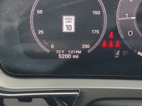 Used 2025 Porsche Cayenne GTS image 33