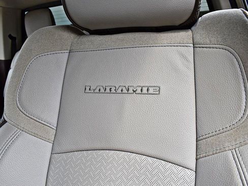 Used 2025 RAM 3500 Laramie AWD/4WD image 51