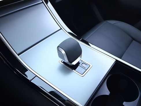 Used 2024 Land Rover Range Rover Velar S image 26