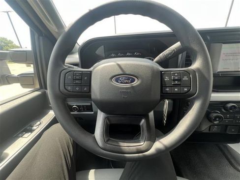 New 2025 Ford F350 XL w/ XL Chrome Package image 9