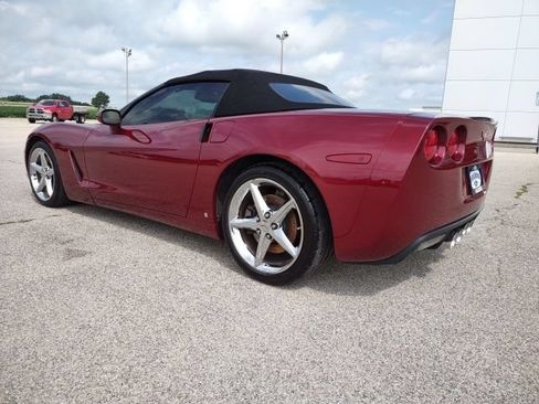 Used 2006 Chevrolet Corvette Convertible w/ Preferred Equipment Group RWD image 5