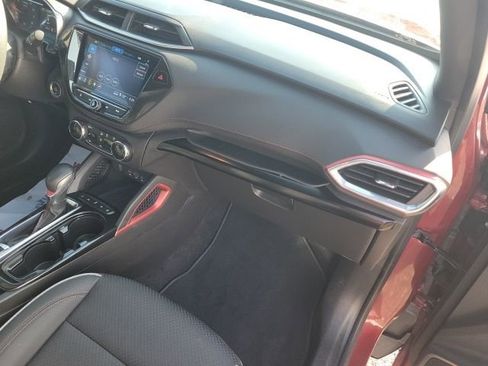 Used 2023 Chevrolet TrailBlazer RS w/ Convenience Package FWD image 18