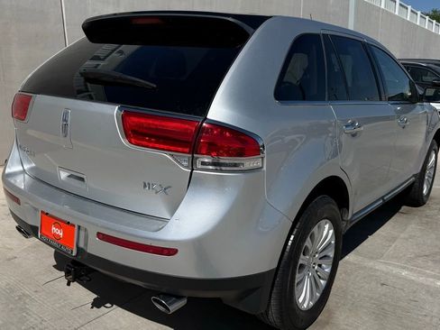 Used 2014 Lincoln MKX FWD image 10