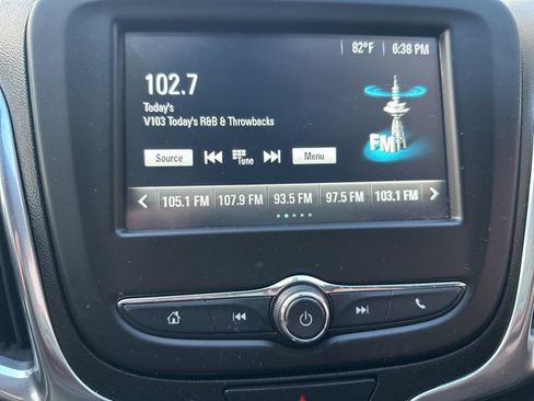 Used 2018 Chevrolet Equinox LT image 14